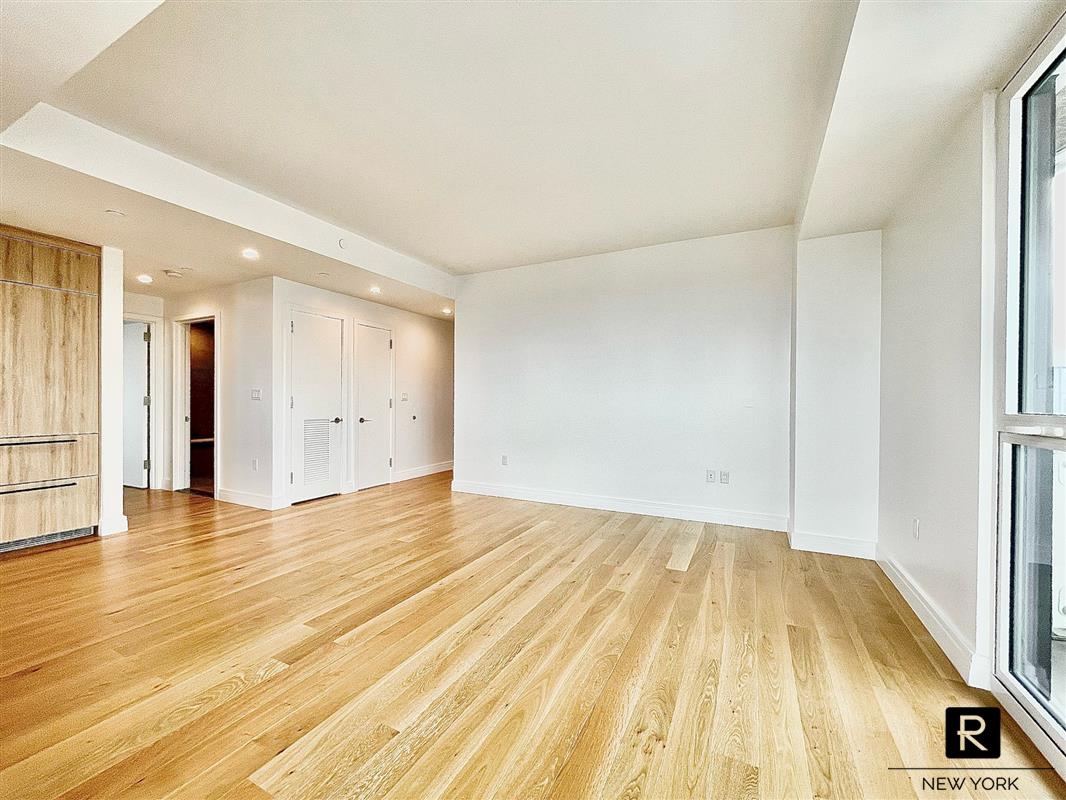 24-16 Queens Plaza South, New York City NY 11101 A.N Shell Realty