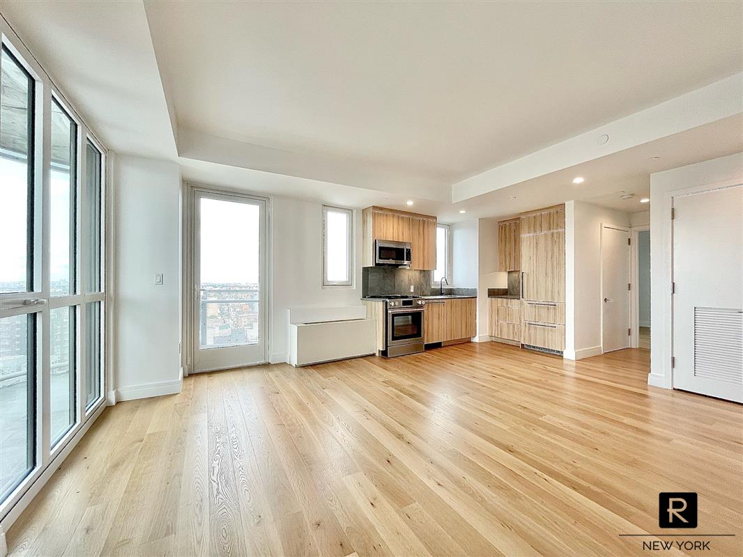 24-16 Queens Plaza South, New York City NY 11101 A.N Shell Realty