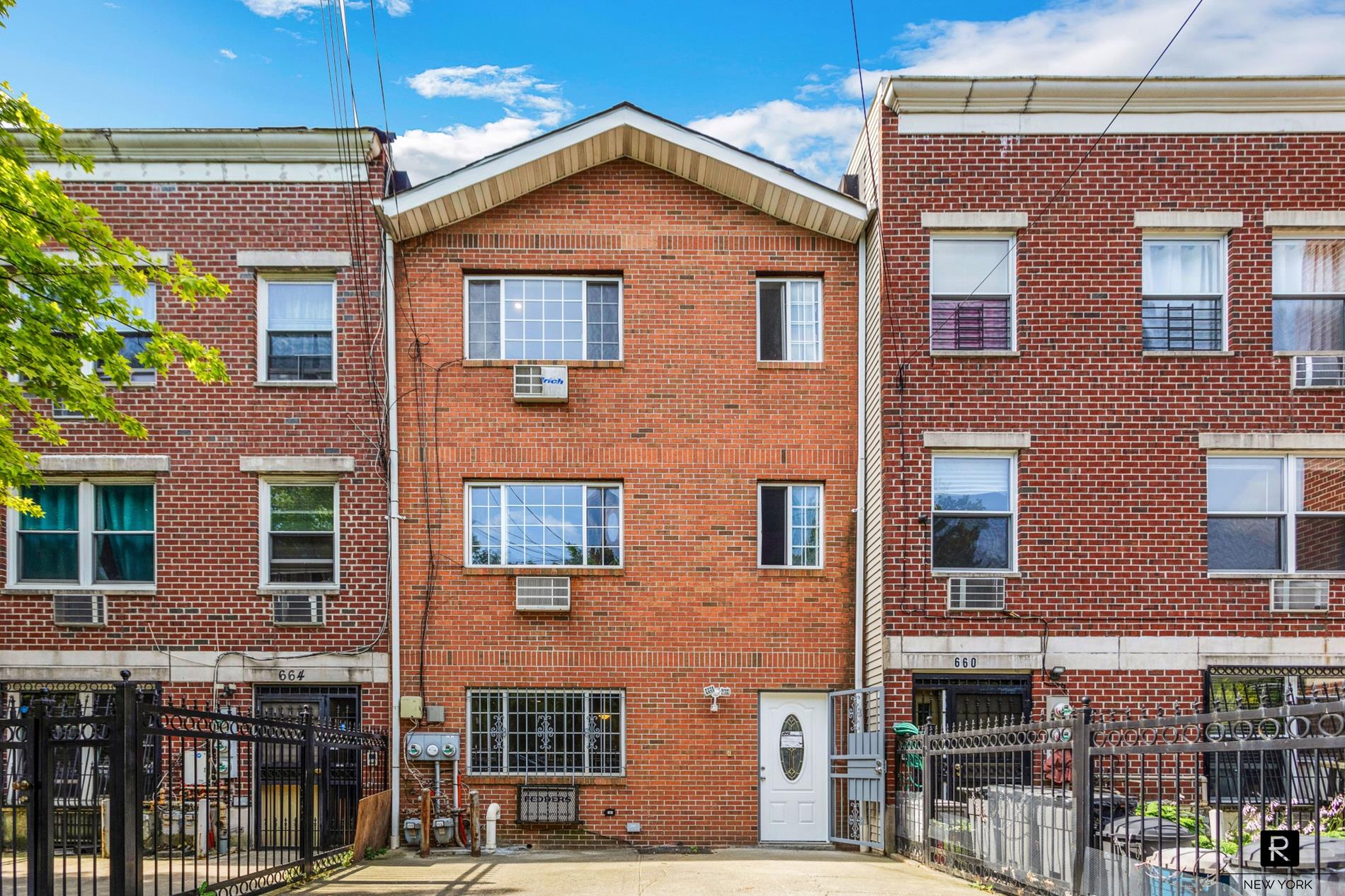 662 Crotona Park South, New York City NY 10456 A.N Shell Realty