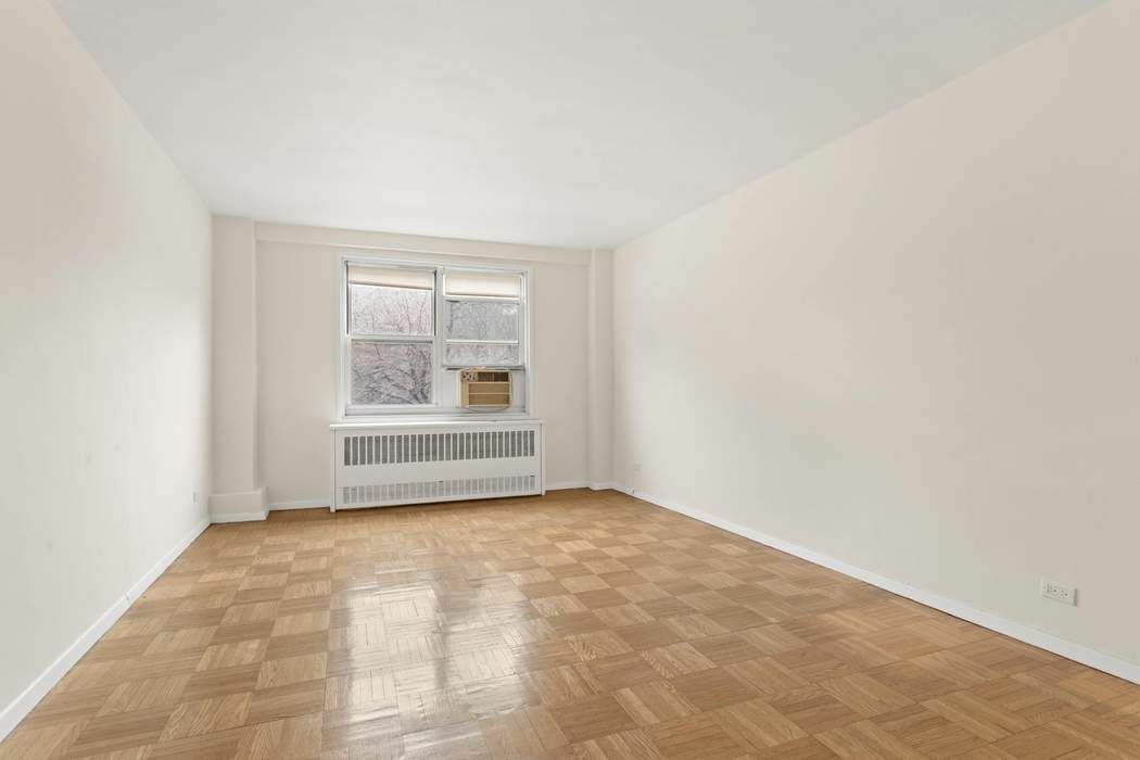 3935 Blackstone Avenue, New York City NY 10471 A.N Shell Realty