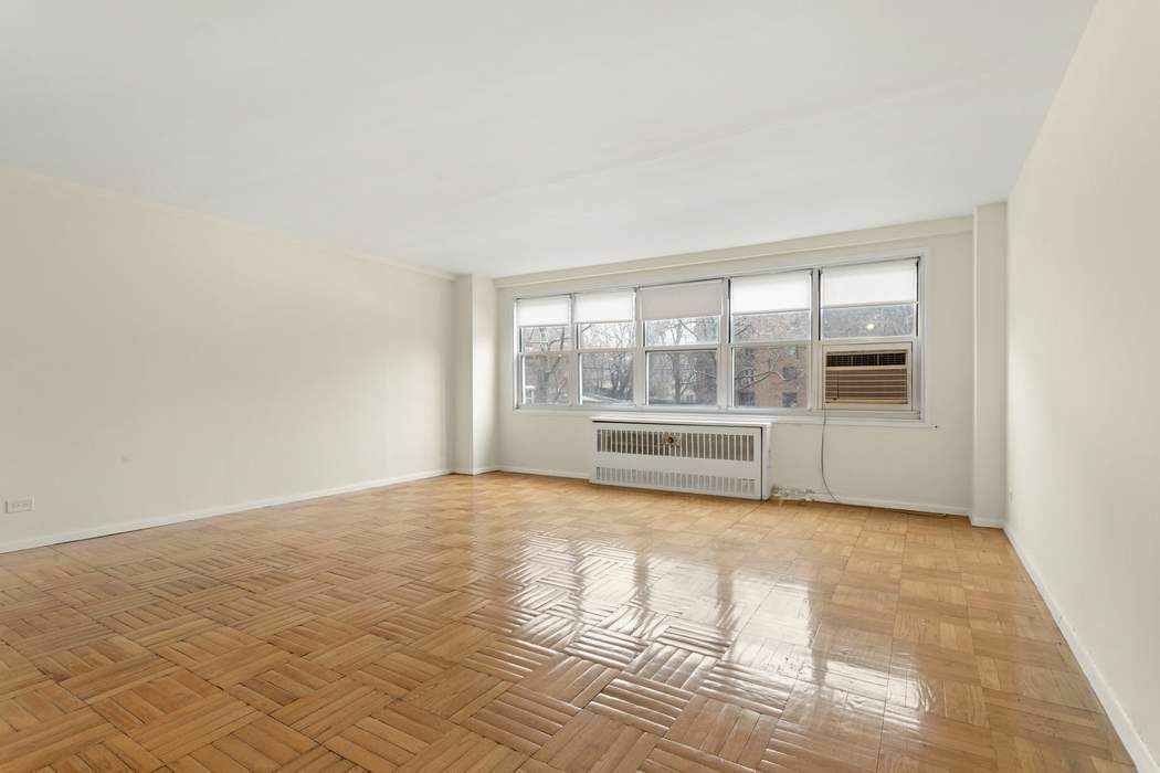 3935 Blackstone Avenue, New York City NY 10471 A.N Shell Realty