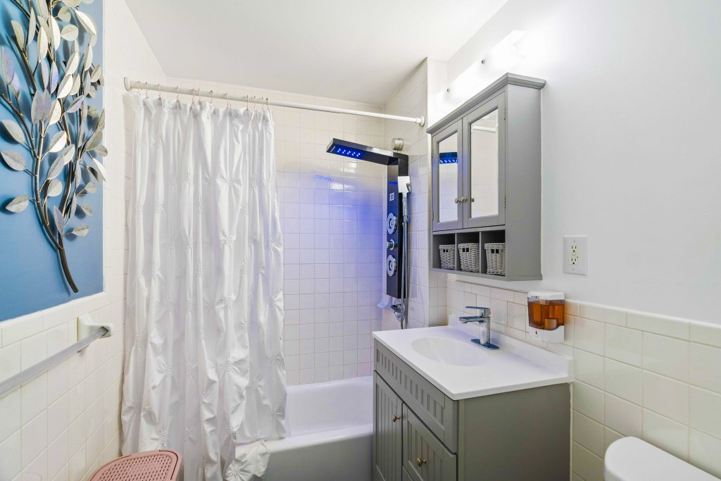 2485 Pitkin Avenue, New York City NY 11208 A.N Shell Realty