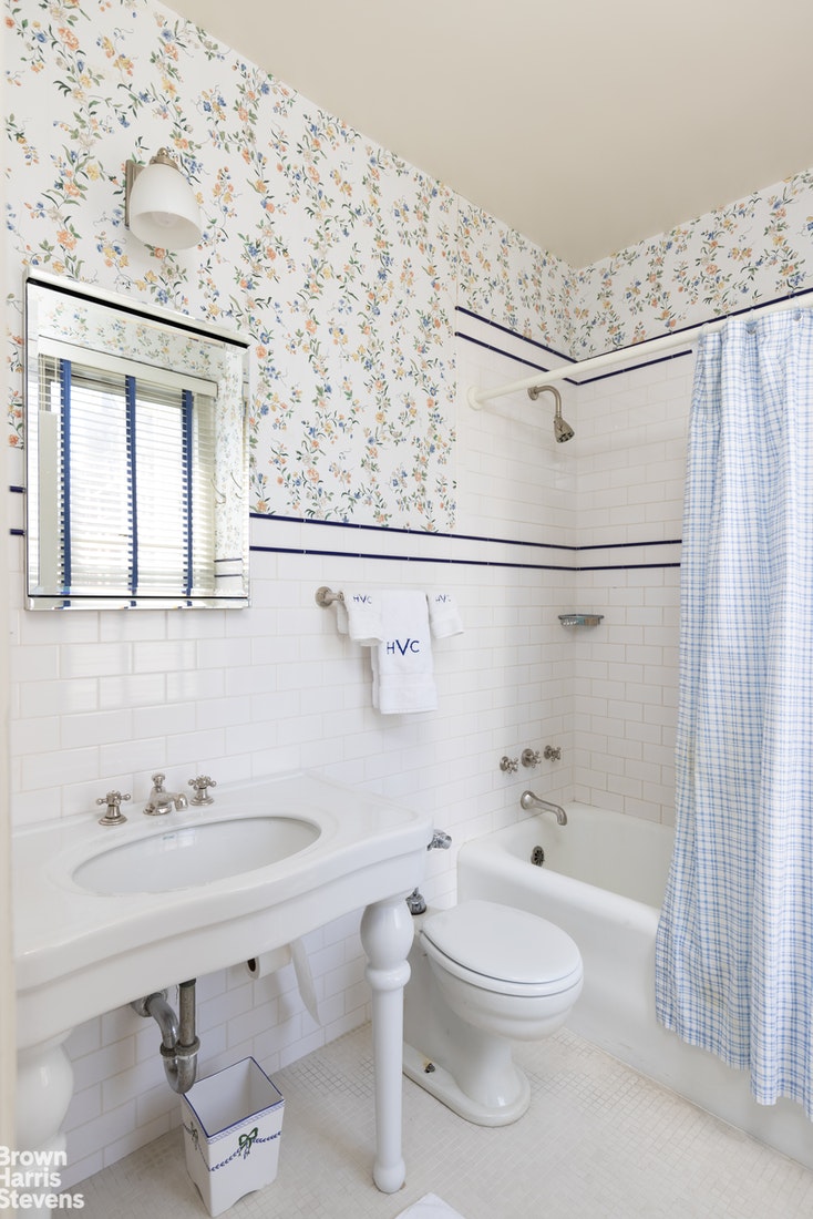 45 Gramercy Park North, New York City NY 10010 A.N Shell Realty