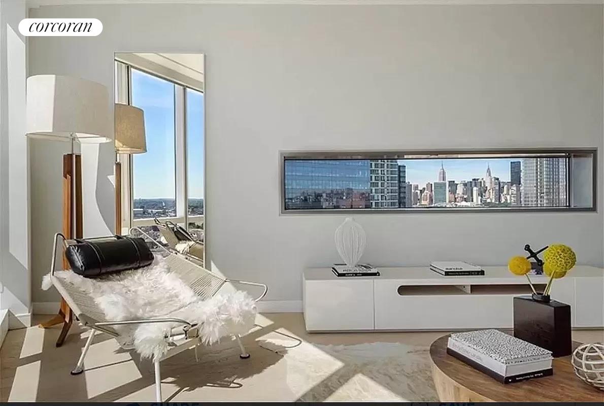 29-11 Queens Plaza Nor, New York City NY 11101 A.N Shell Realty