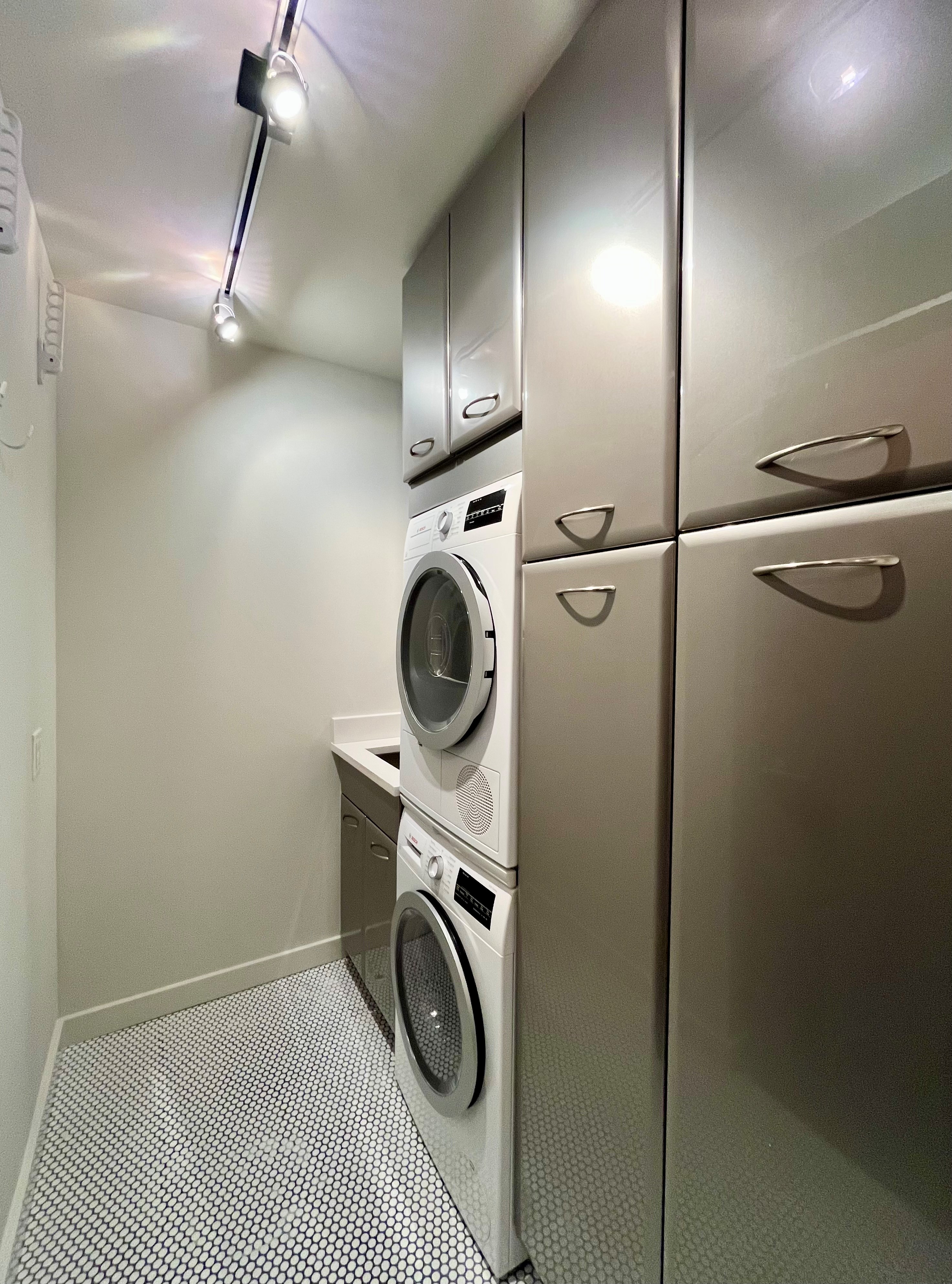 115 East 87th Street, New York City NY 10128 A.N Shell Realty