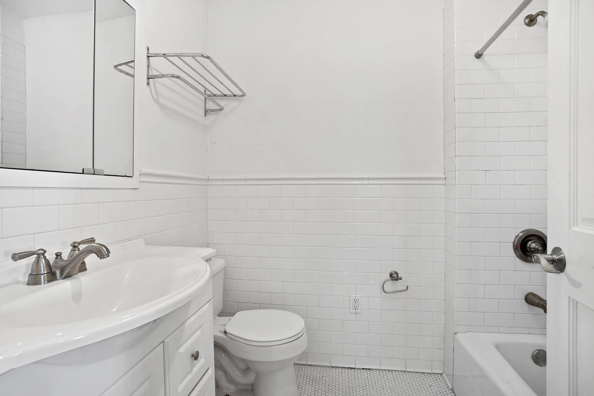 730 St Nicholas Avenue, New York City NY 10031 A.N Shell Realty