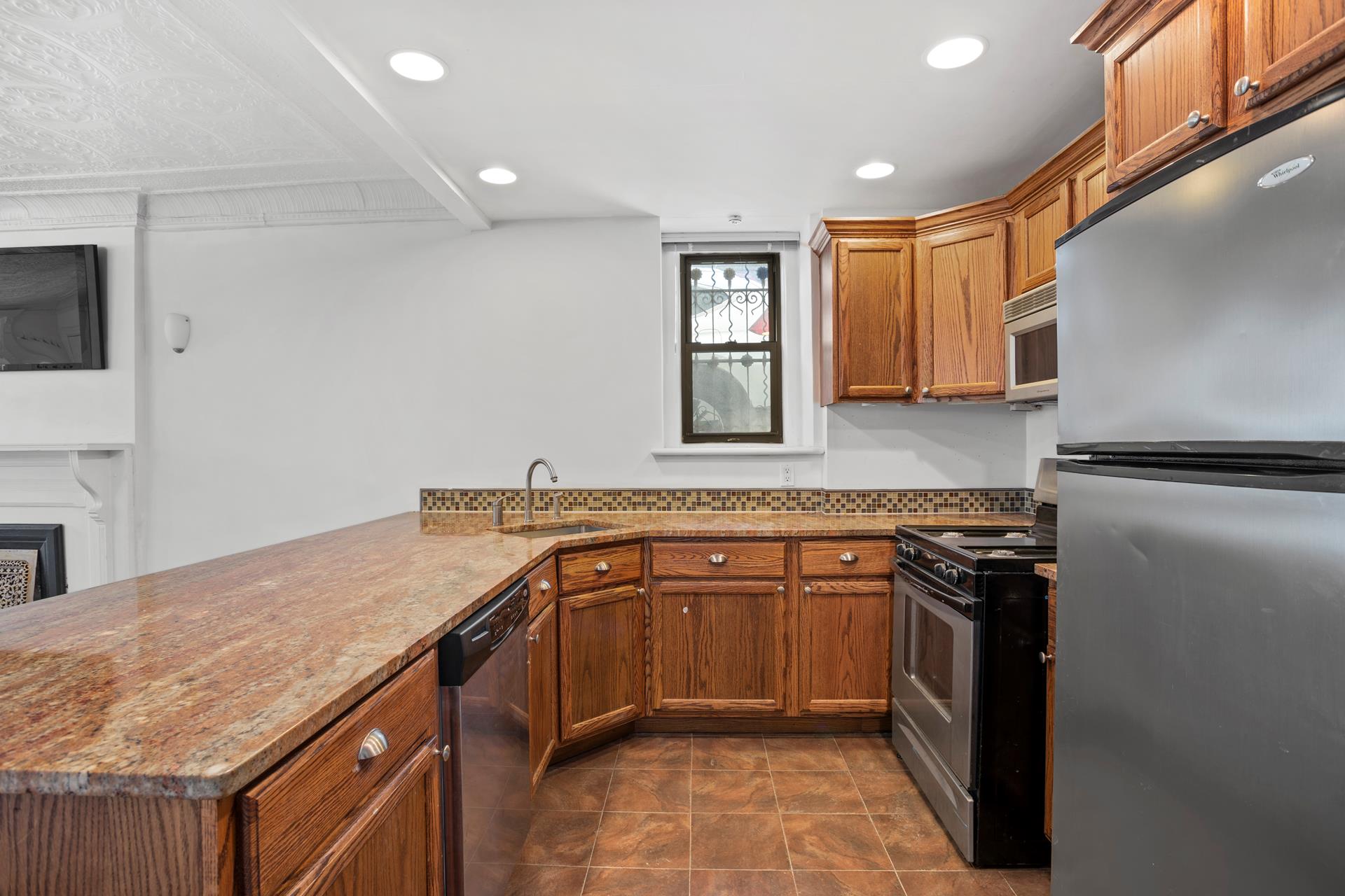 730 St Nicholas Avenue, New York City NY 10031 A.N Shell Realty