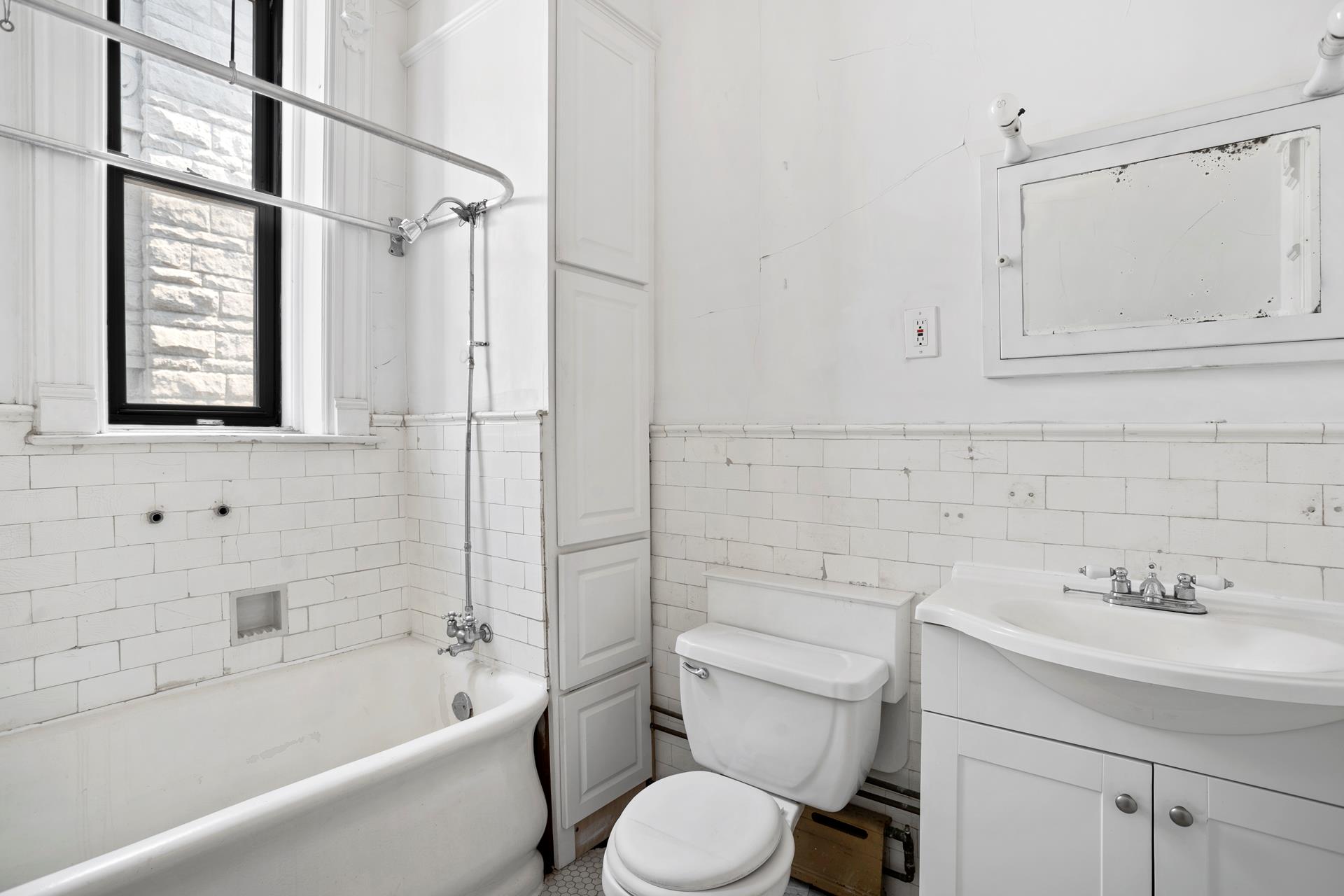 730 St Nicholas Avenue, New York City NY 10031 A.N Shell Realty