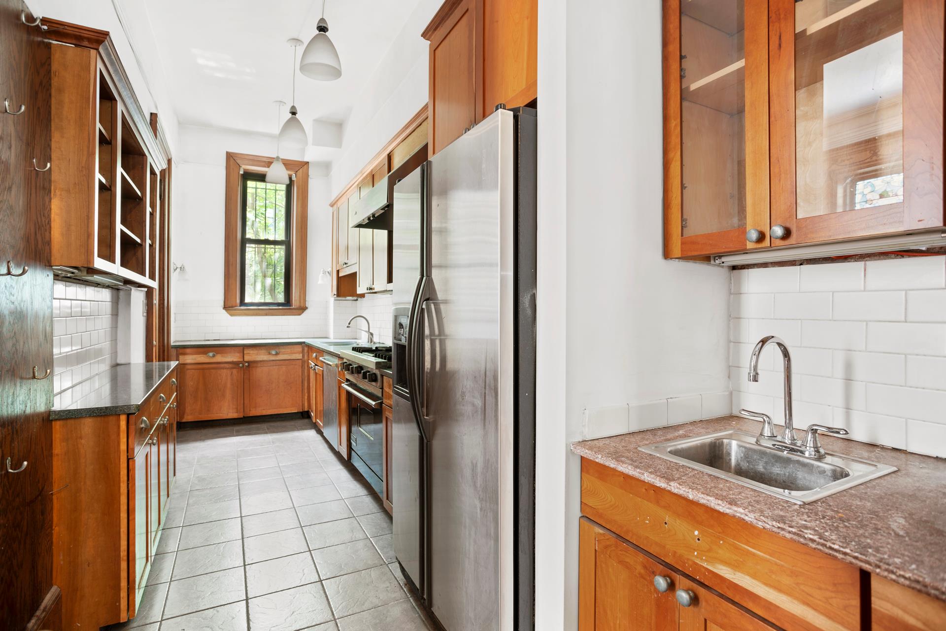 730 St Nicholas Avenue, New York City NY 10031 A.N Shell Realty