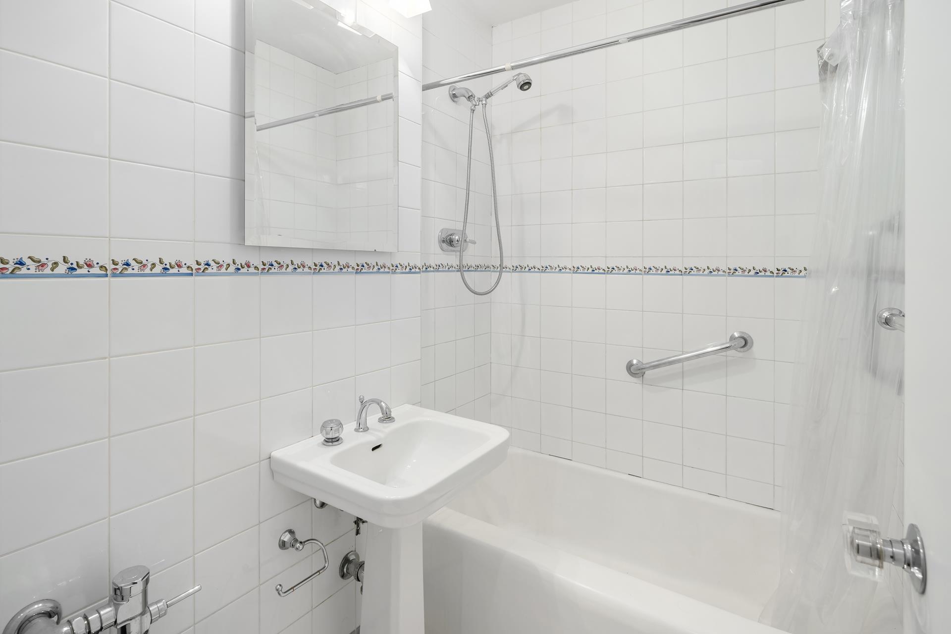 439 East 88th Street, New York City NY 10128 A.N Shell Realty