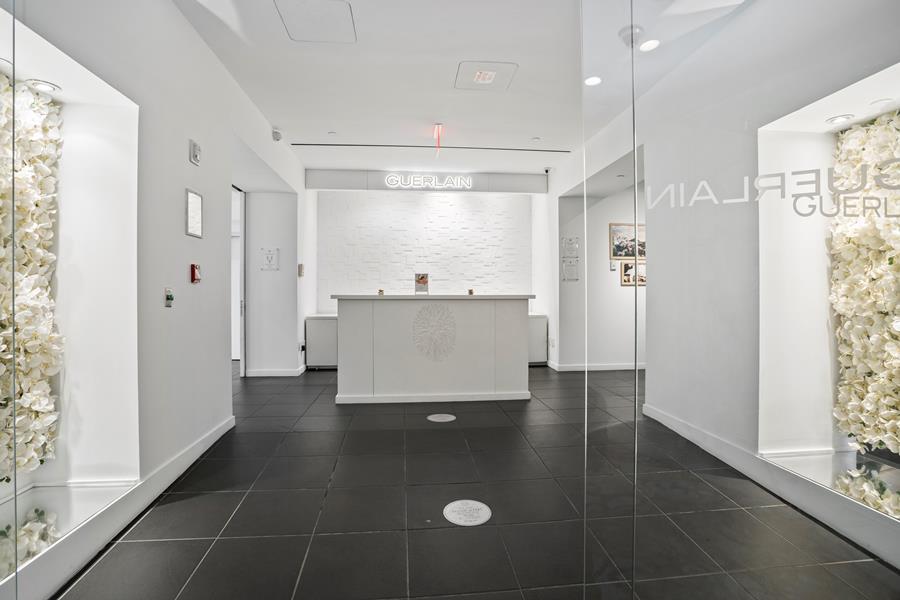 768 Fifth Avenue, New York City NY 10019 A.N Shell Realty