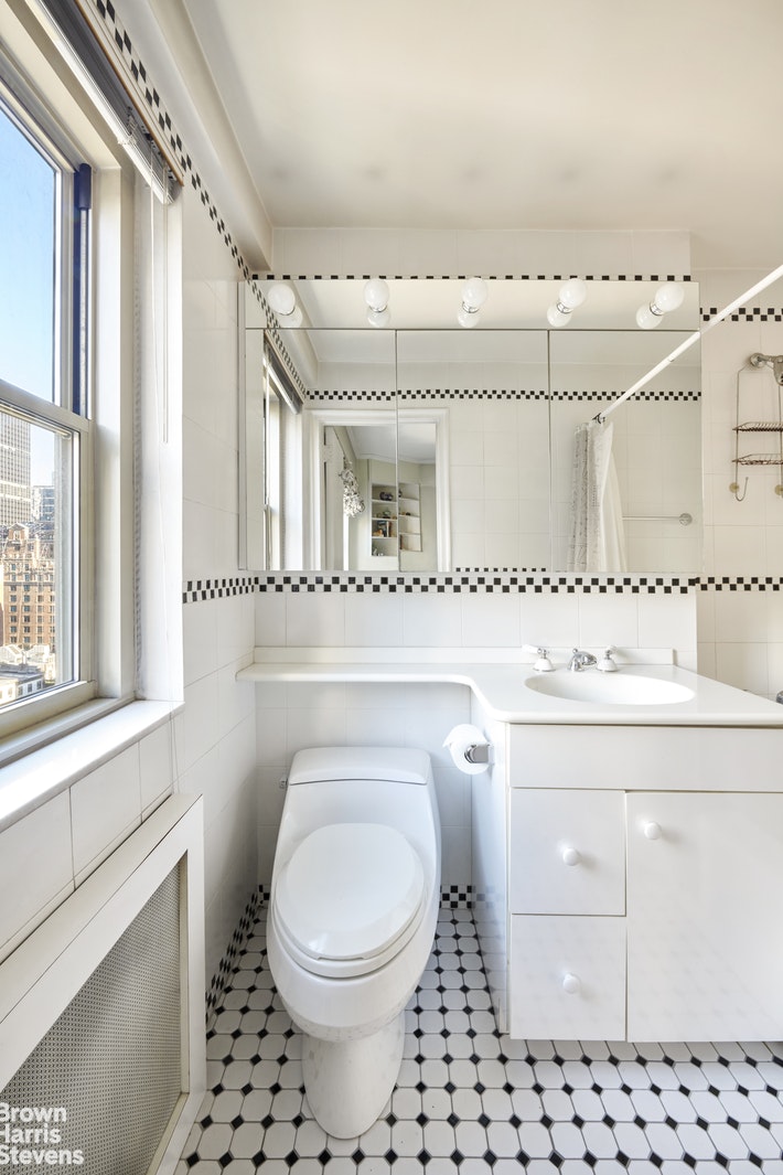 35 Park Avenue, New York City NY 10016 A.N Shell Realty